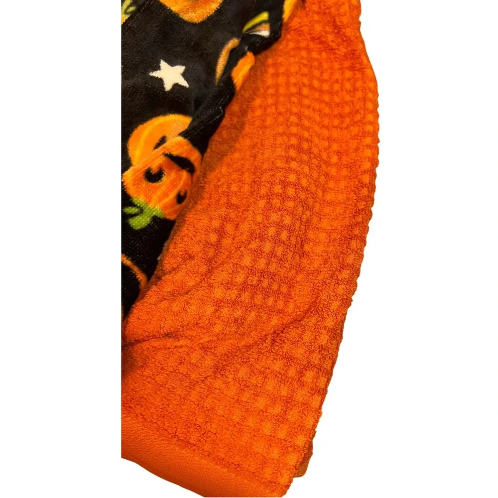 Halloween Goblin & Ghoul Kitchen Towels Jack O Lantern, Candy Corn Home Decor